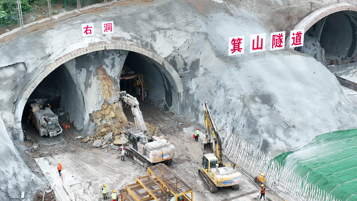 高山隧道占地施工顺利完成，为项目后续施工奠定基础