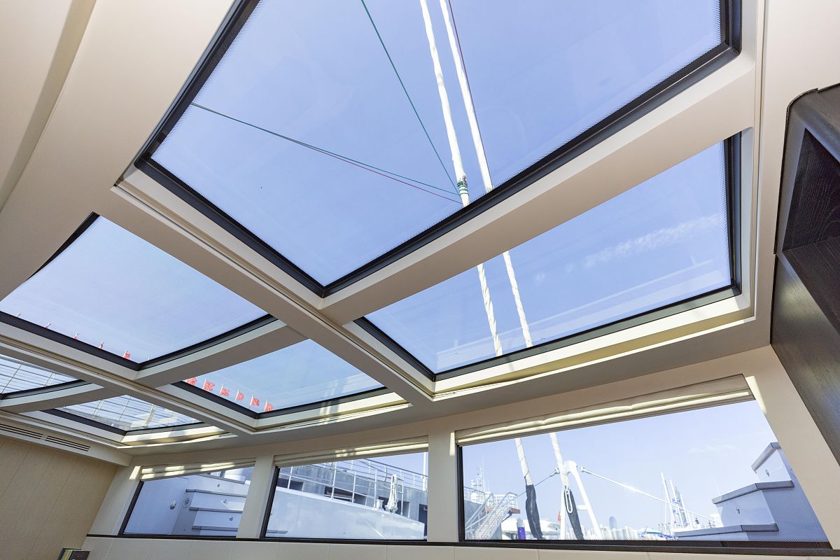 智能折叠天幕为你打造户外新生活自由伸缩展开自带灯带组合打造户外露台智能开合拓展户外空间开合简单方便快捷 老人小孩都会操作轻松实现在家就能享受舒适生活邀好友知己体验花园美好小日子的宣传文案