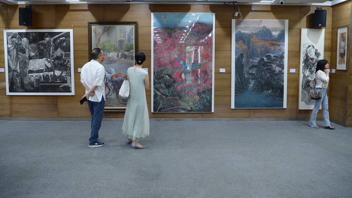 2021年6月27日,武汉,《永远的旗帜—为党旗添彩为世界和平—湖北省美