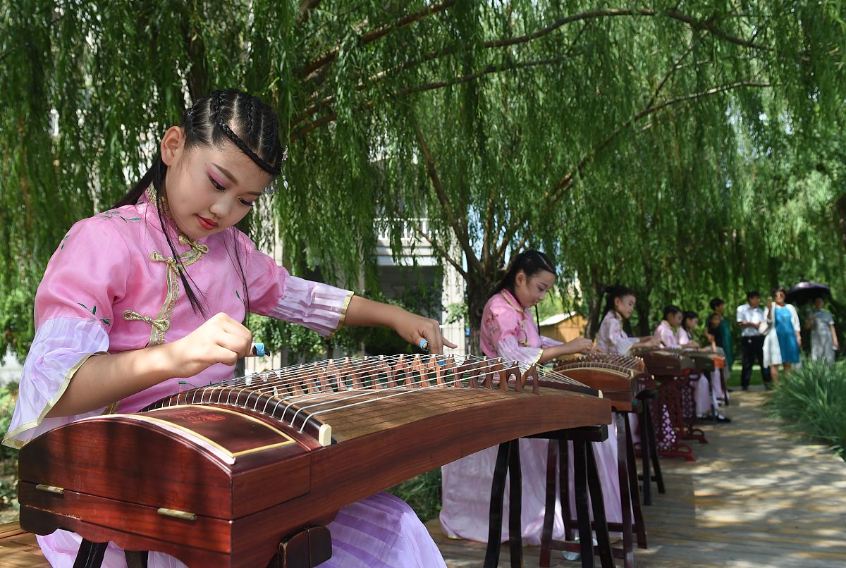 古筝声声慢串场词