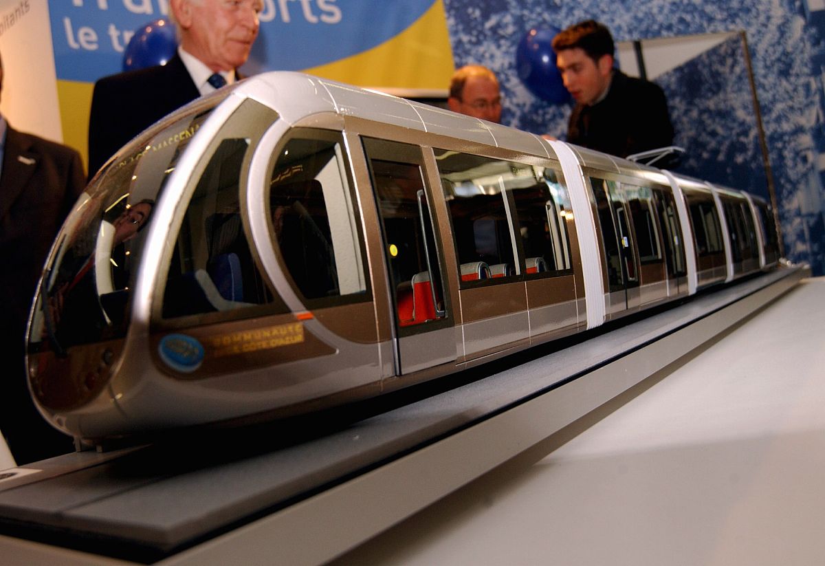 南充运输工程职业学校轨道交通专业就业前景分析 - 未来发展潜力巨大