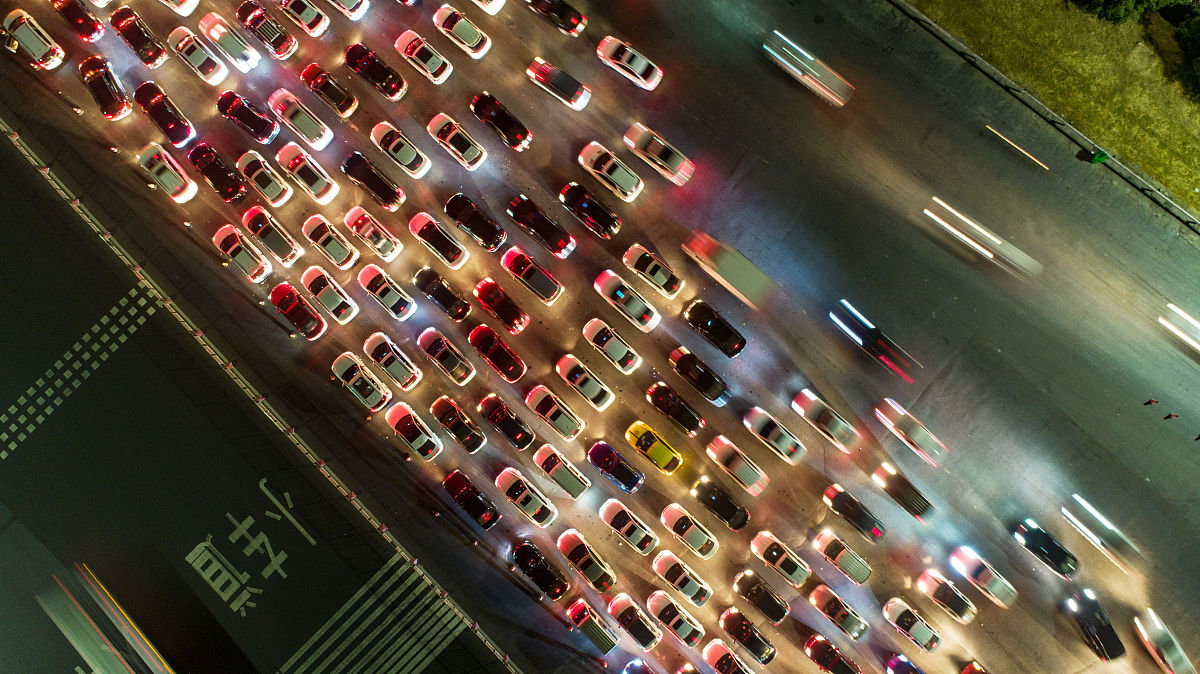 幽灵堵车：现代社会交通的隐形杀手
