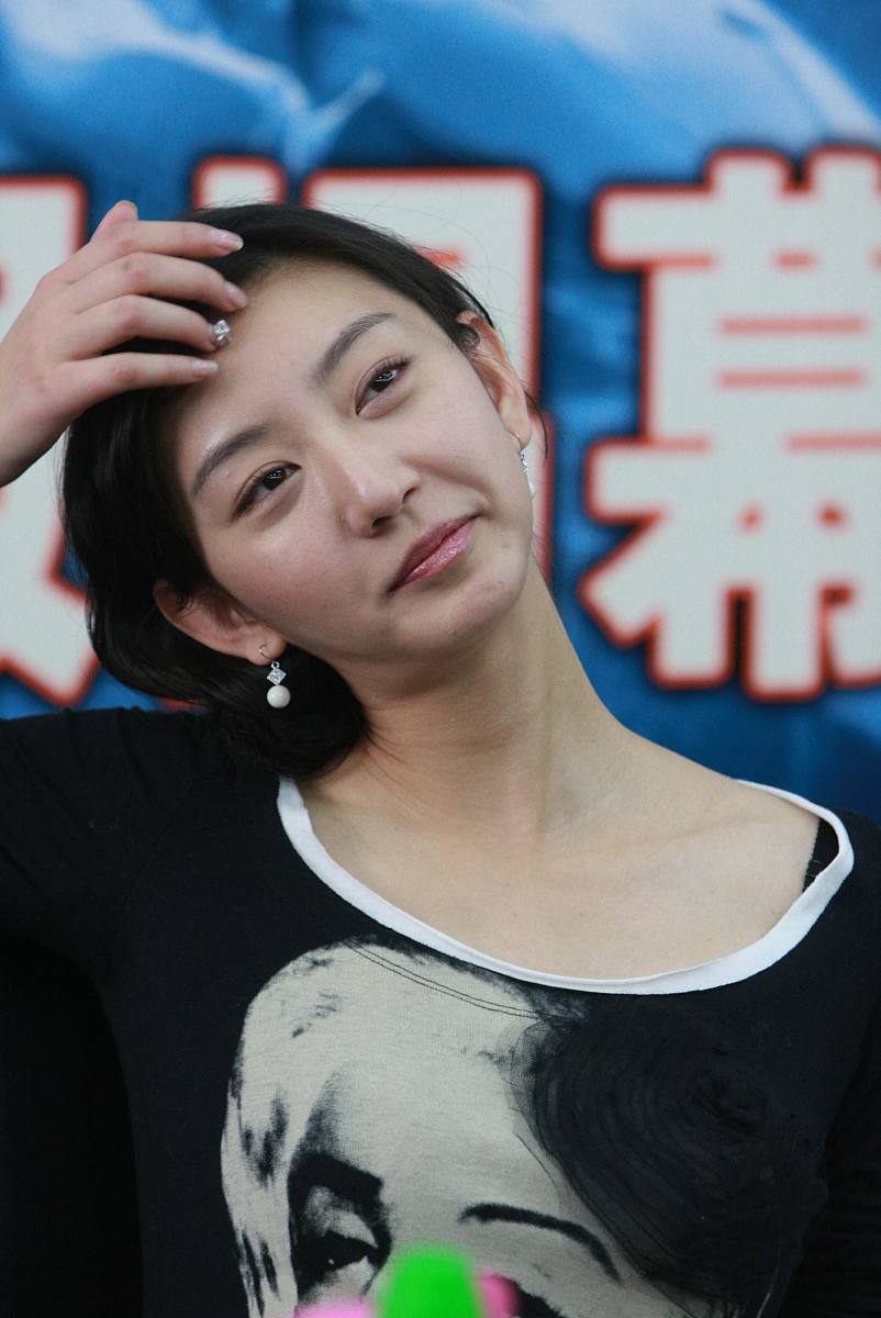 2010年3月4日,北京,电影《未来警察》官网上线与海报揭幕新闻发布会.