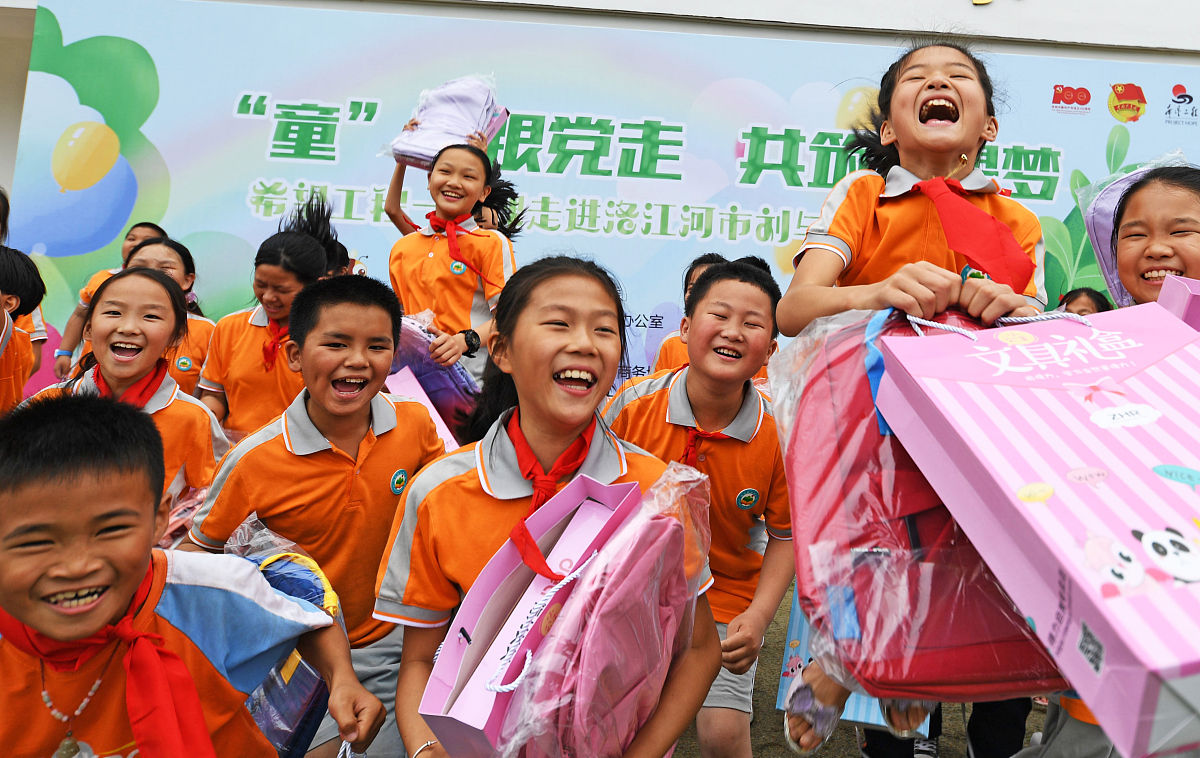 山村学校捐书活动：文艺分镜脚本，用镜头传递温暖