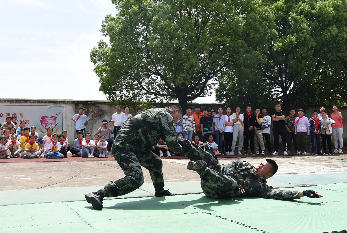 身体失衡保护技术：战术起身不包括在内