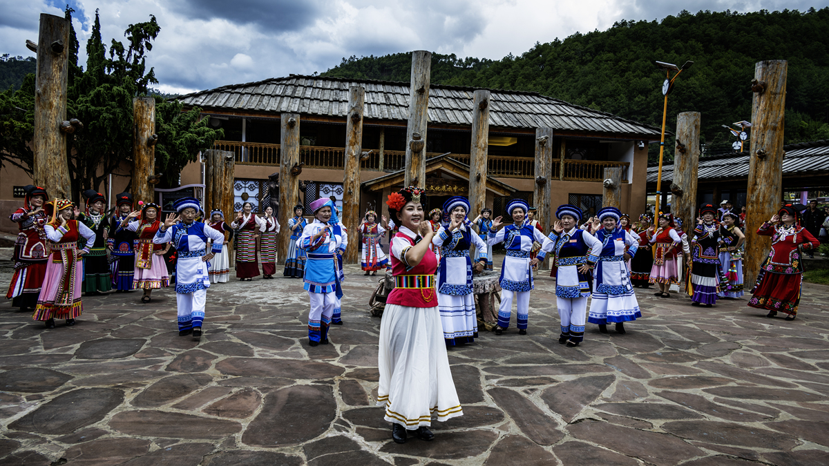 三都水族：云南瑞丽、保山、丽江的少数民族