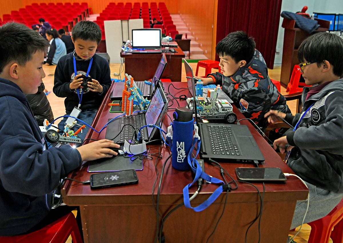 无线电爱好者的DIY之旅：探索科技，沟通分享