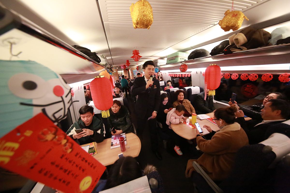 辉县中专学校高铁乘务专业招生简章 - 培养高铁乘务人才