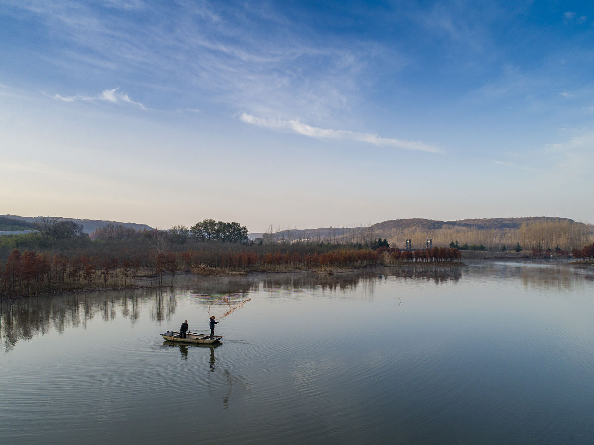 撒网大力马 vs 轮胎线：钓鱼用具选择指南