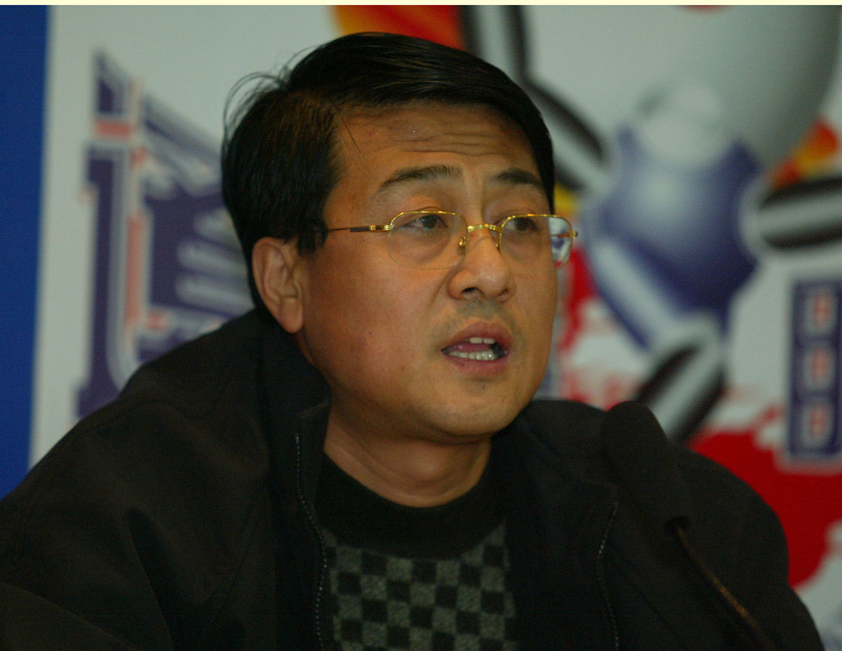 2004年11月6日,辽宁,04/05cba前瞻,辽宁男篮举行新赛季壮行会.辽宁体