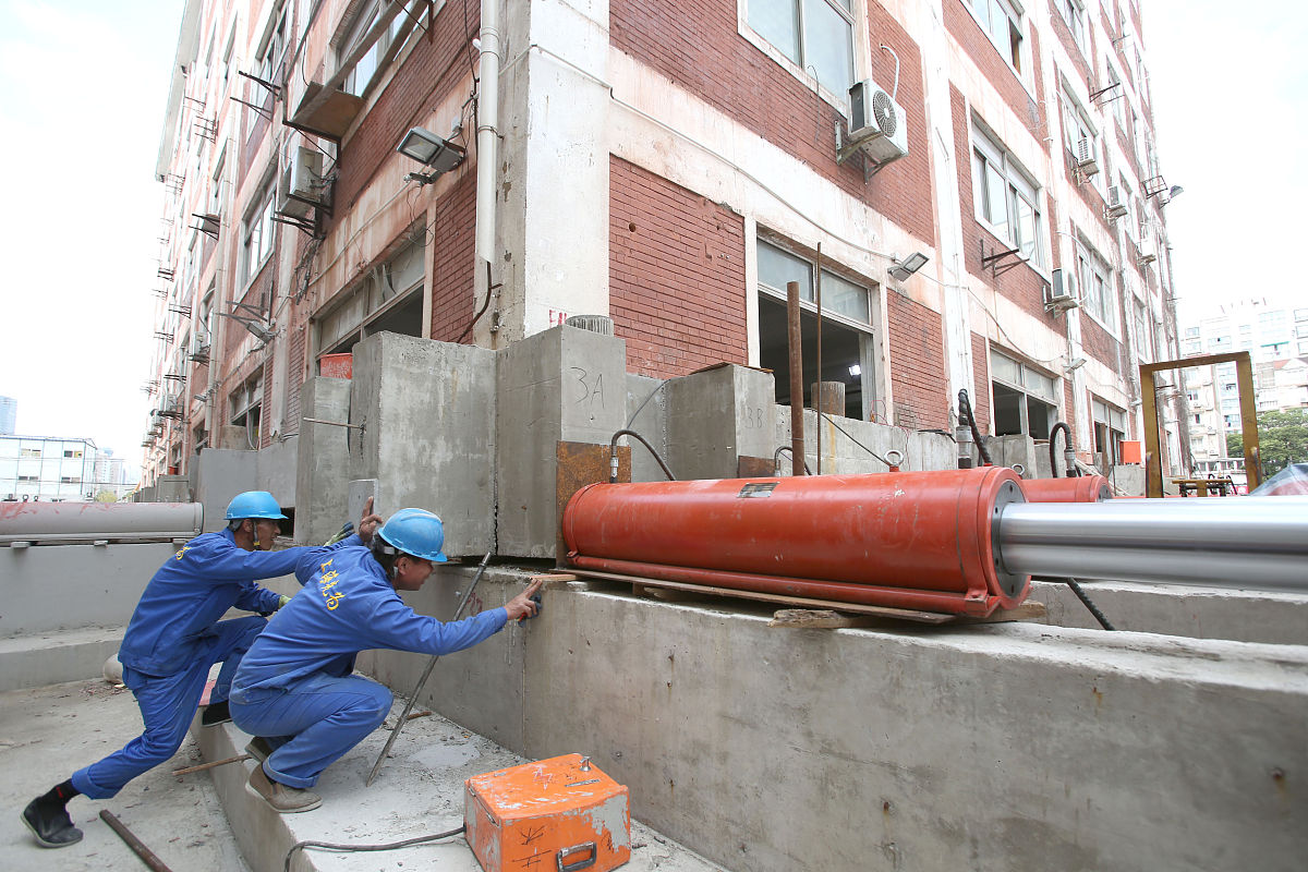 房屋平移施工方案：详细步骤和安全指南