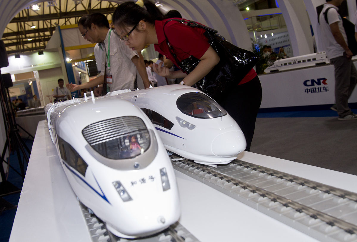 初中毕业学航空好还是高铁好用