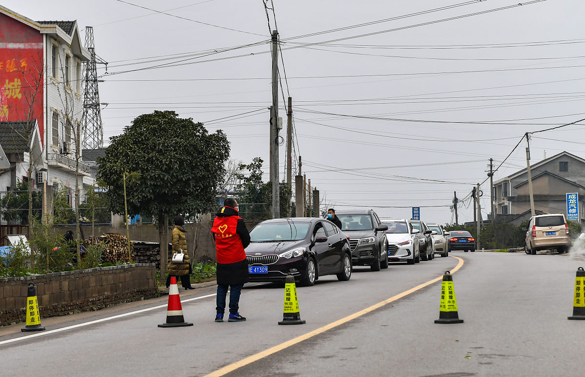荆州沙市到新沂市大桥西路新安油库的大致距离是多少？