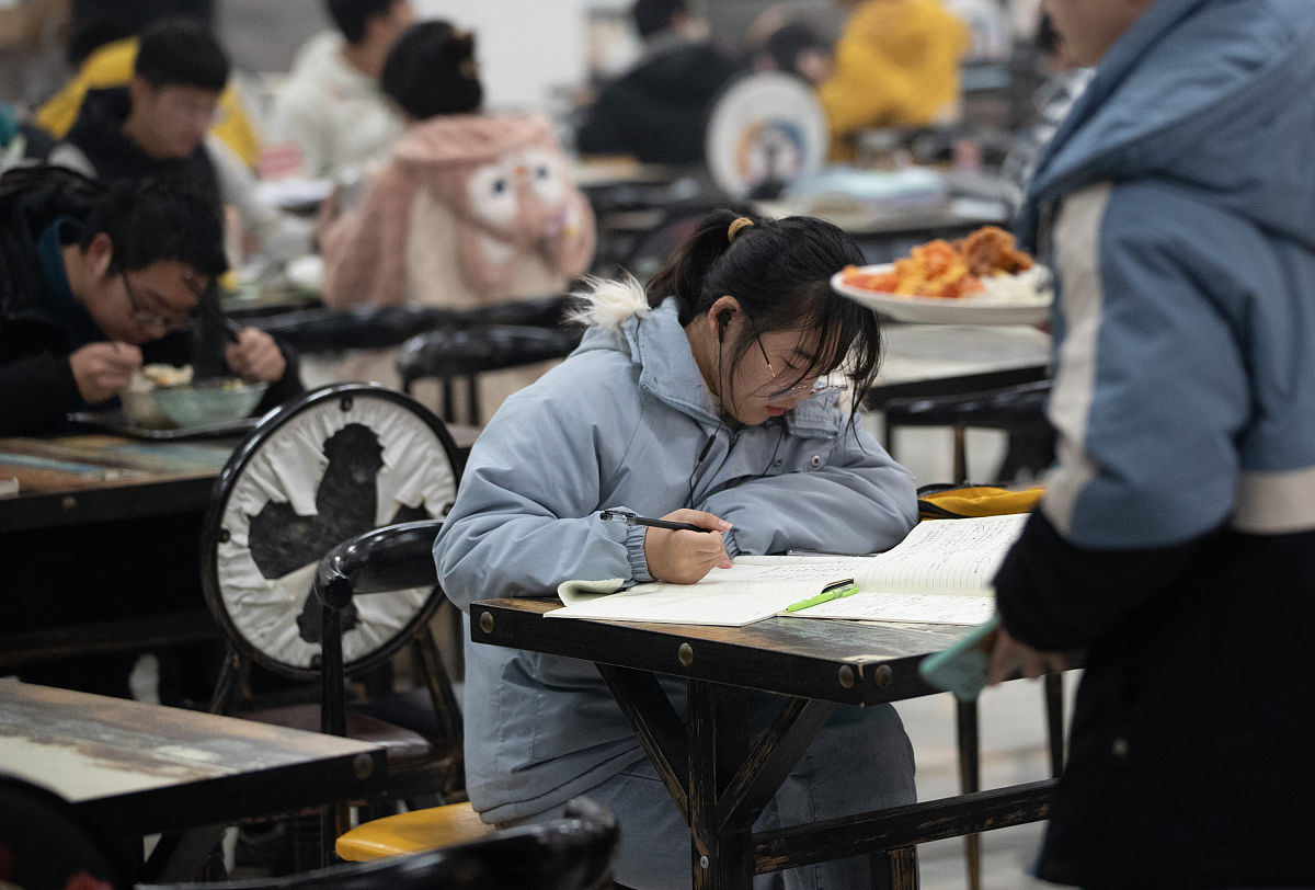 考研必看！精选励志视频点燃你的学习激情！