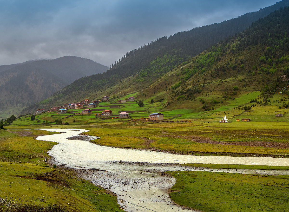 甘南雨季时间及旅游攻略：夏季最佳旅行季