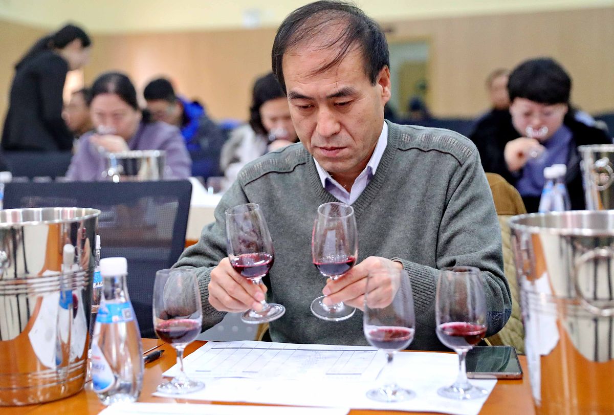 领导视察忘带杯子怎么办？5个实用技巧化解尴尬