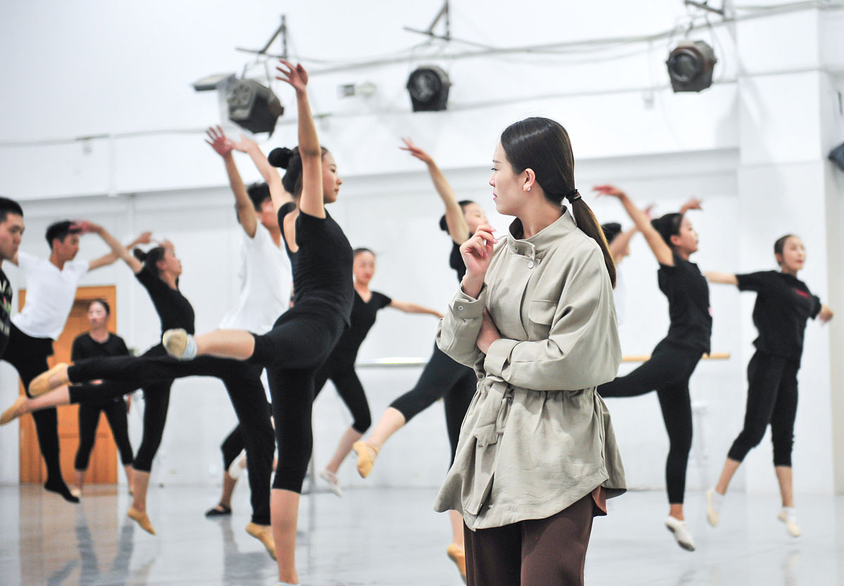 成都市文化艺术学校2019年戏剧影视表演专业招生简介