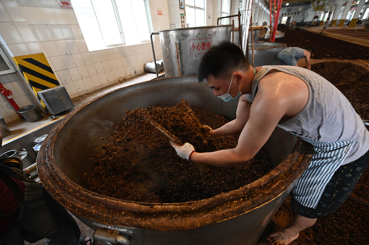 用葡萄皮做酒曲？尝试用它发酵其他果酒！