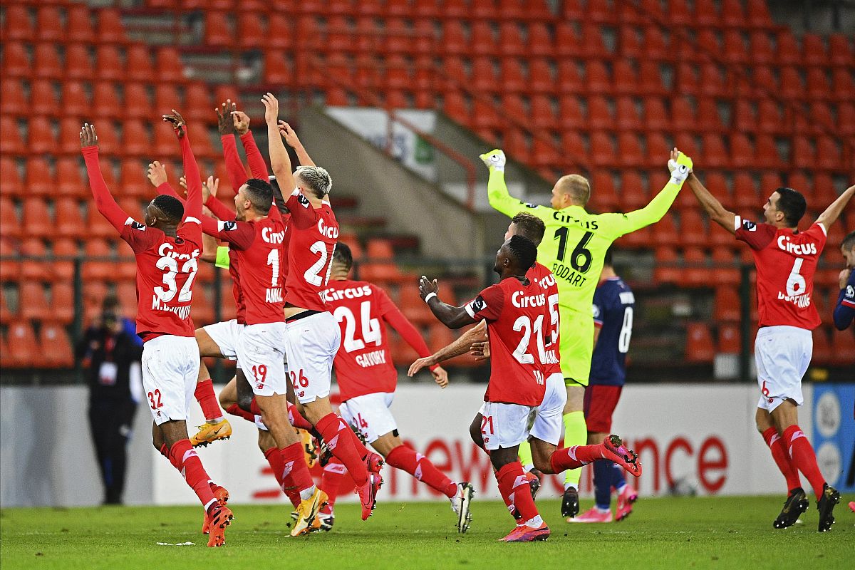 2020年10月1日,比利时,20/21欧联杯资格赛附加赛,标准列日3-1维迪fc.l