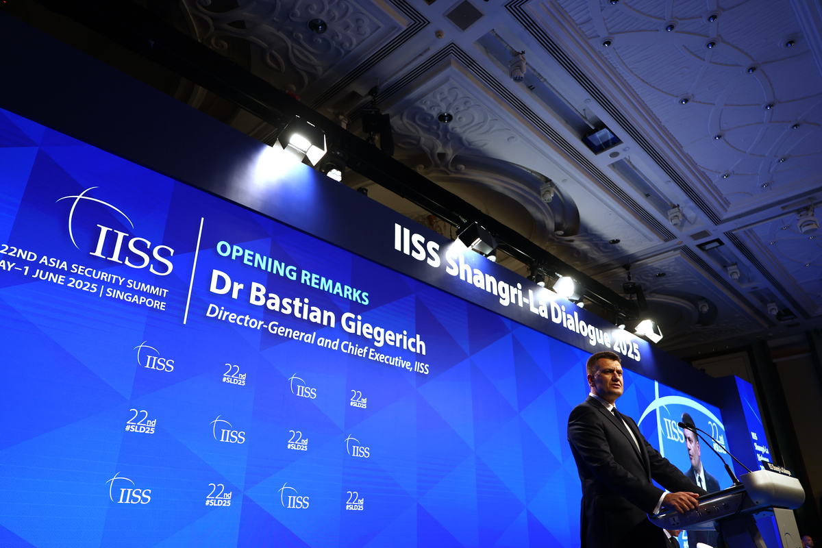 请你给我提供几个中国外的网络技术交流网站