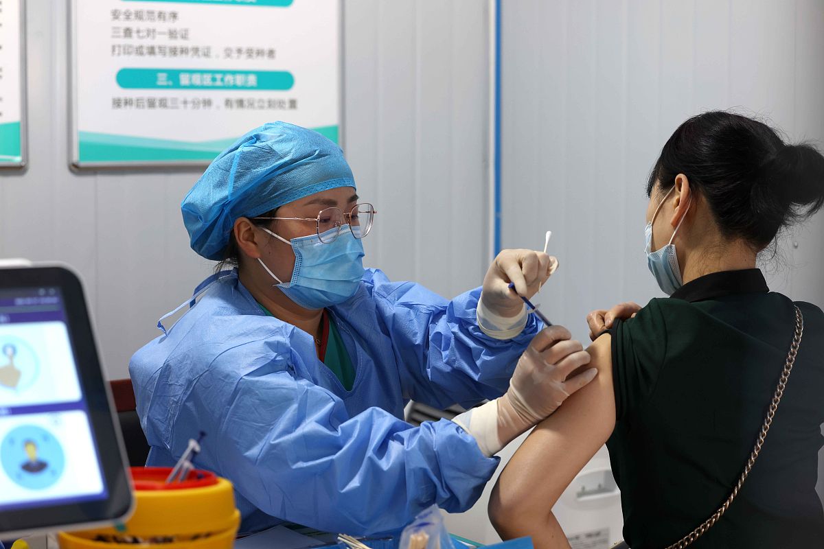 健康教育对冠脉造影术患者焦虑状况的影响：以延安市第二人民医院100例患者为例