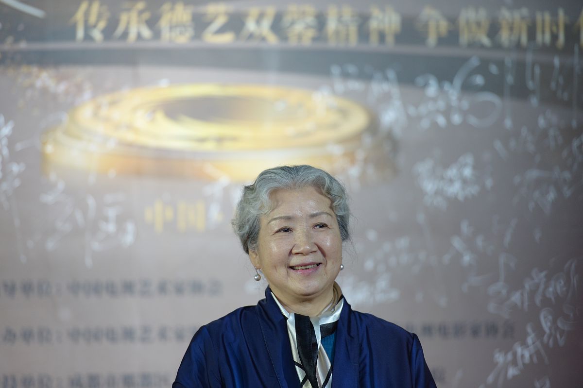 身残志坚的励志故事：从李光耀到霍金
