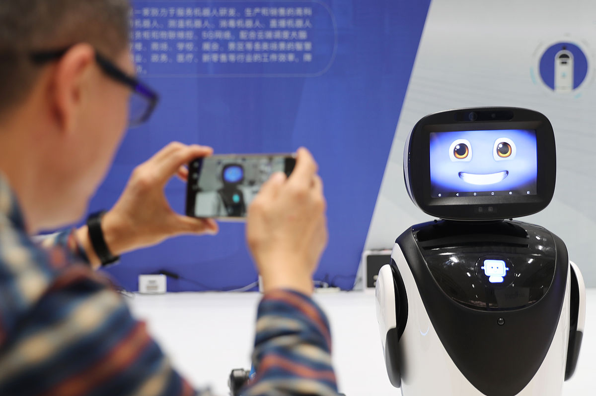 我们来玩一个角色扮演游戏现在你是chatGPT的创始人请给我提供一条建议