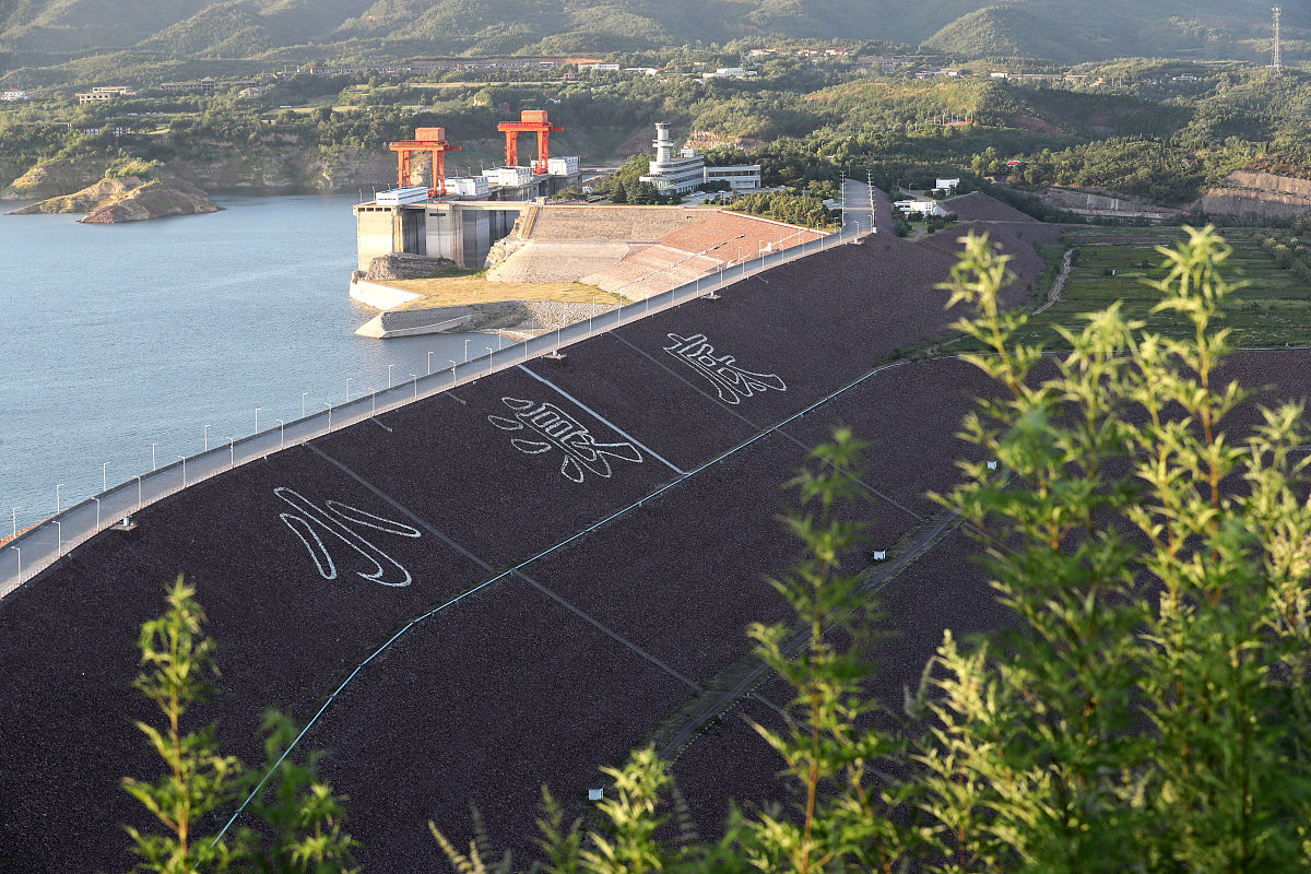 土石坝：结构、功能、优缺点及应用
