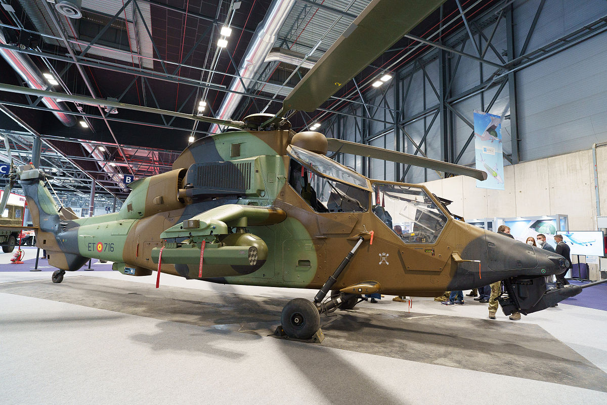 成绩不好也能读航空学校吗？解读航空学校招生标准