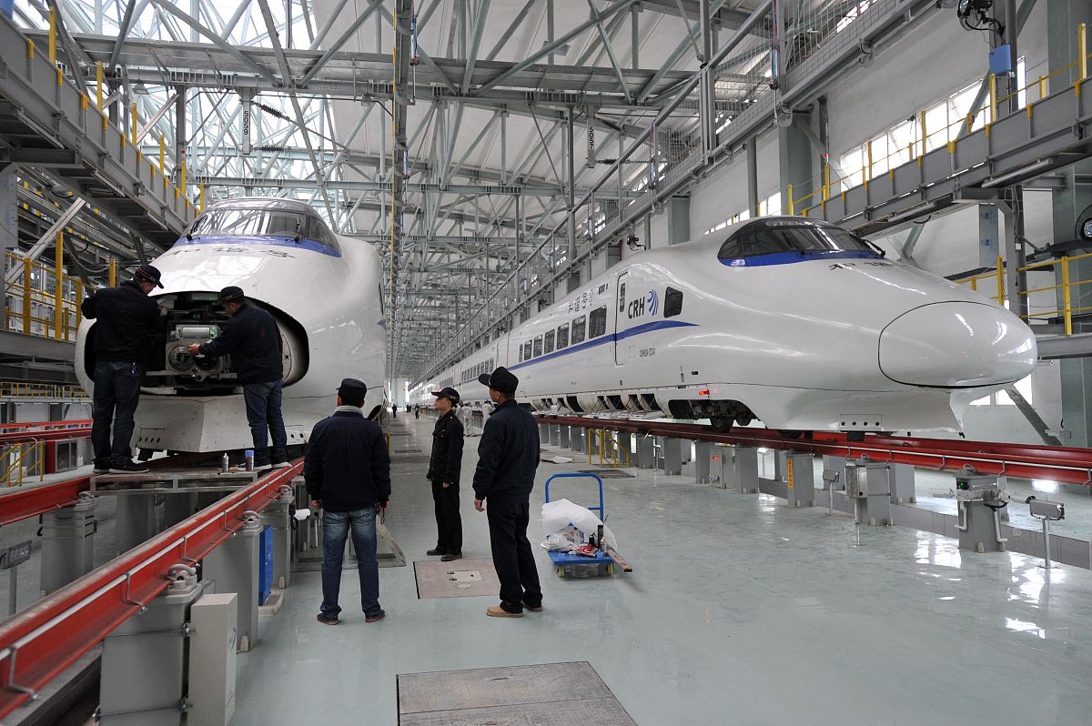 现在读贵阳市高铁学校高铁专业好吗