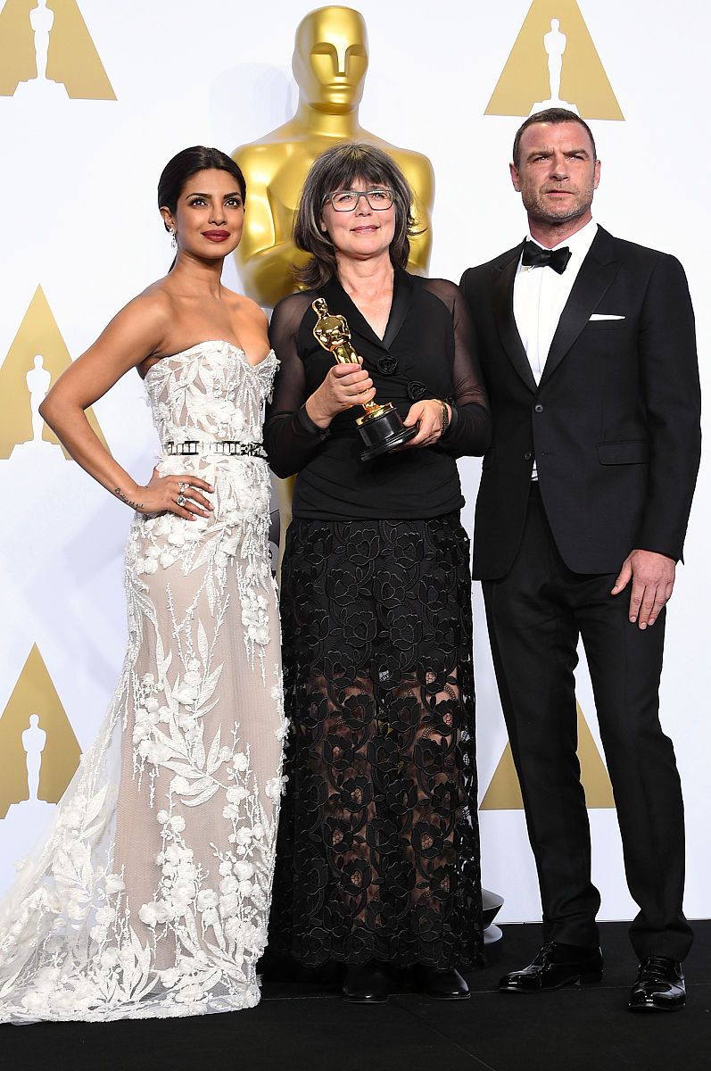 Kelsea Ballerini呼吁采取行动应对纳什维尔枪击事件，呼吁超越祈祷