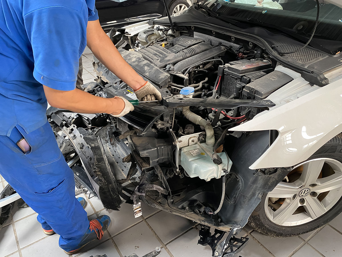 零件掉到保险杠里怎么办