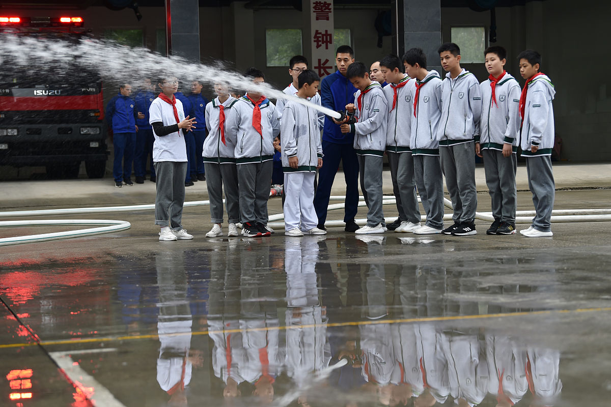 南京2023年中专学校上几年-怎么样