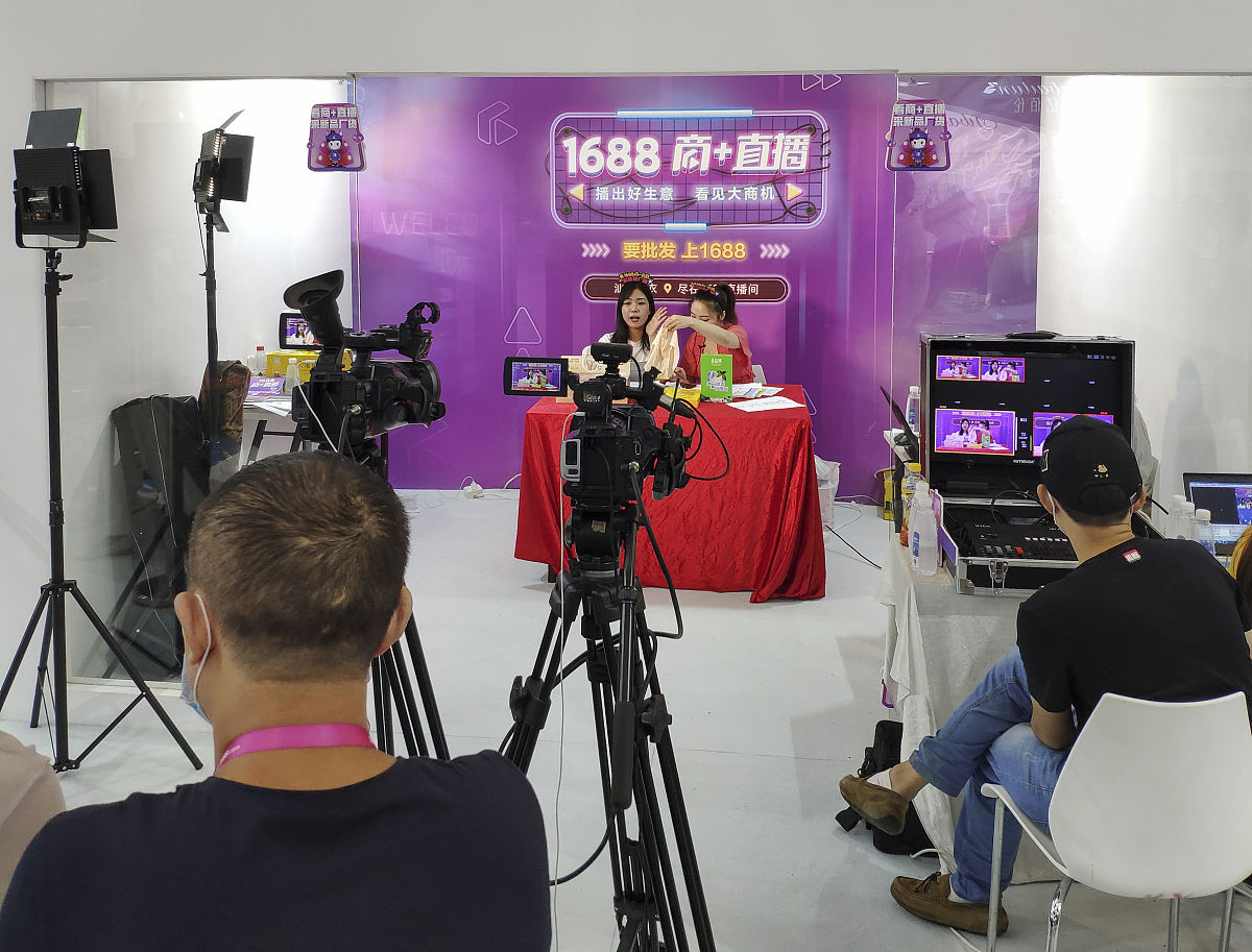 新媒体直播开场方式：哪种不常见？