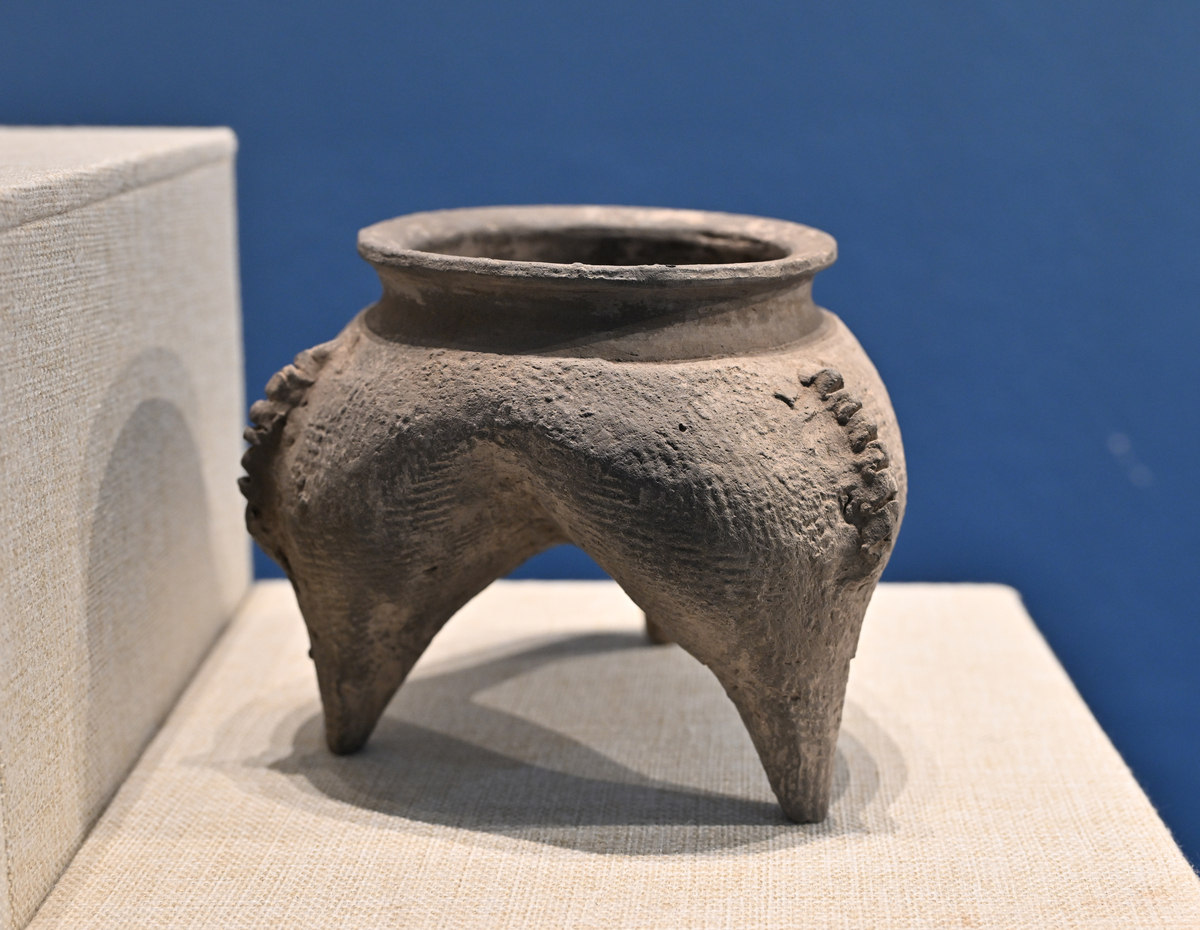 现代陶艺起源：从新石器时代到艺术表达