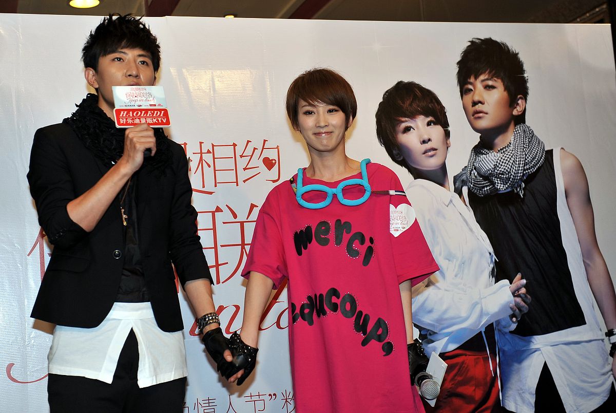 38度6音乐组合：成员、歌曲、成就