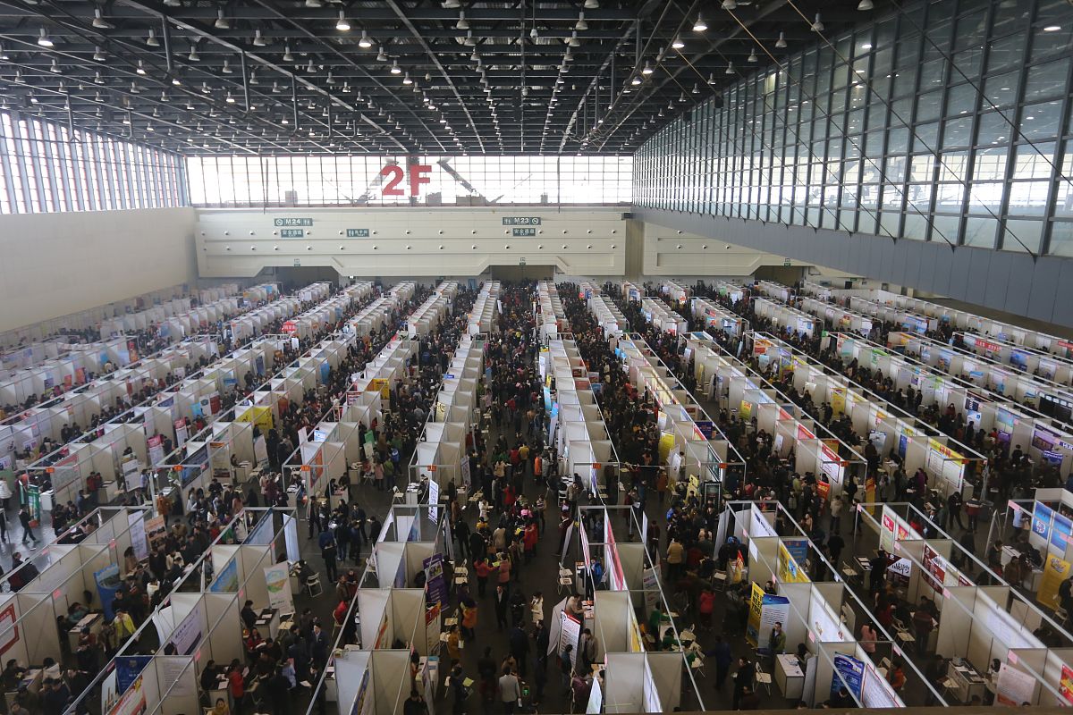 现在铁路学校毕业后有分配工作吗？如何分配？