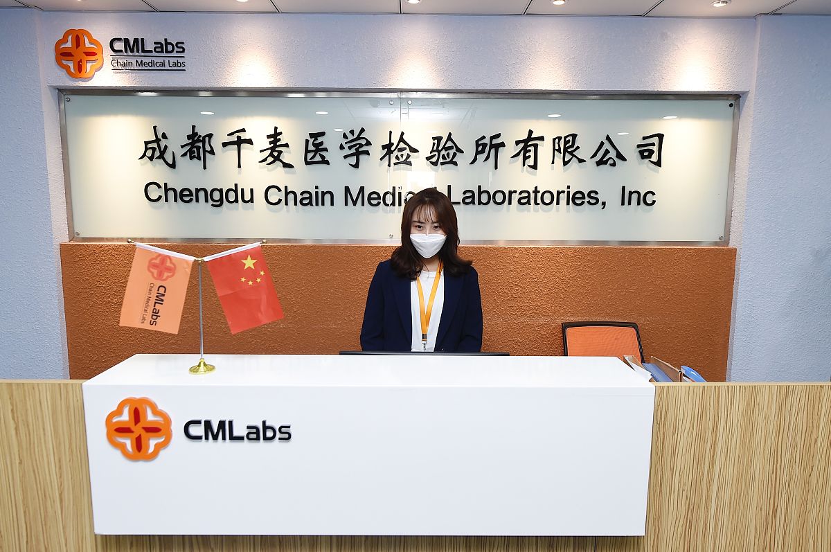 成都卫校适合初中生读吗？报考指南和专业选择建议