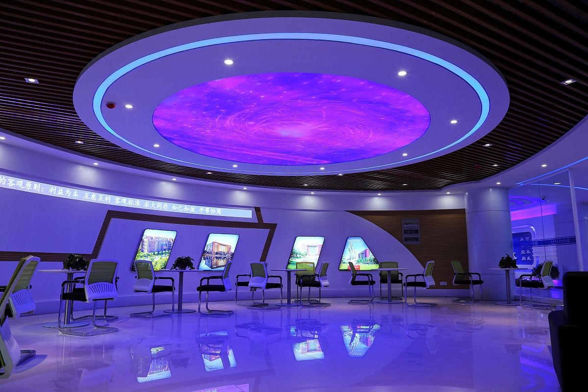 云南昆明航空工业学校费用多少