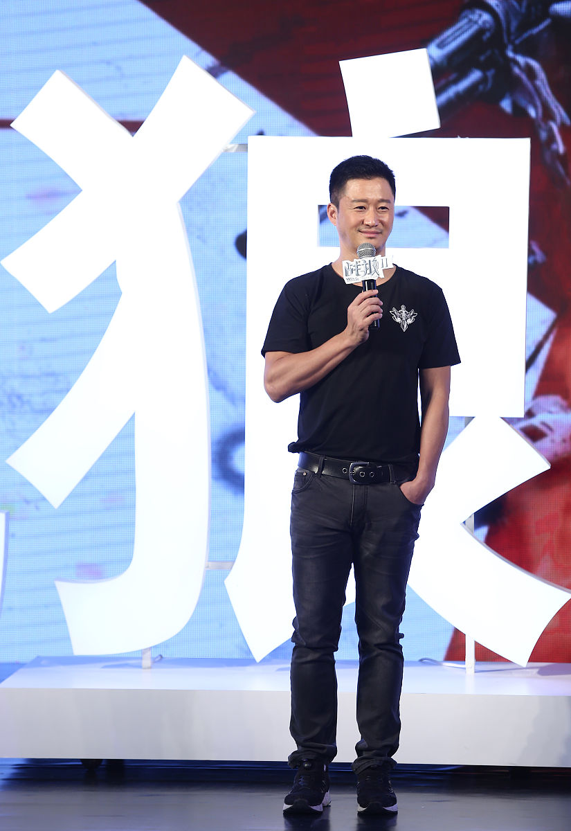 《战狼2》观后感：燃爆的爱国情怀与震撼人心的英雄史诗