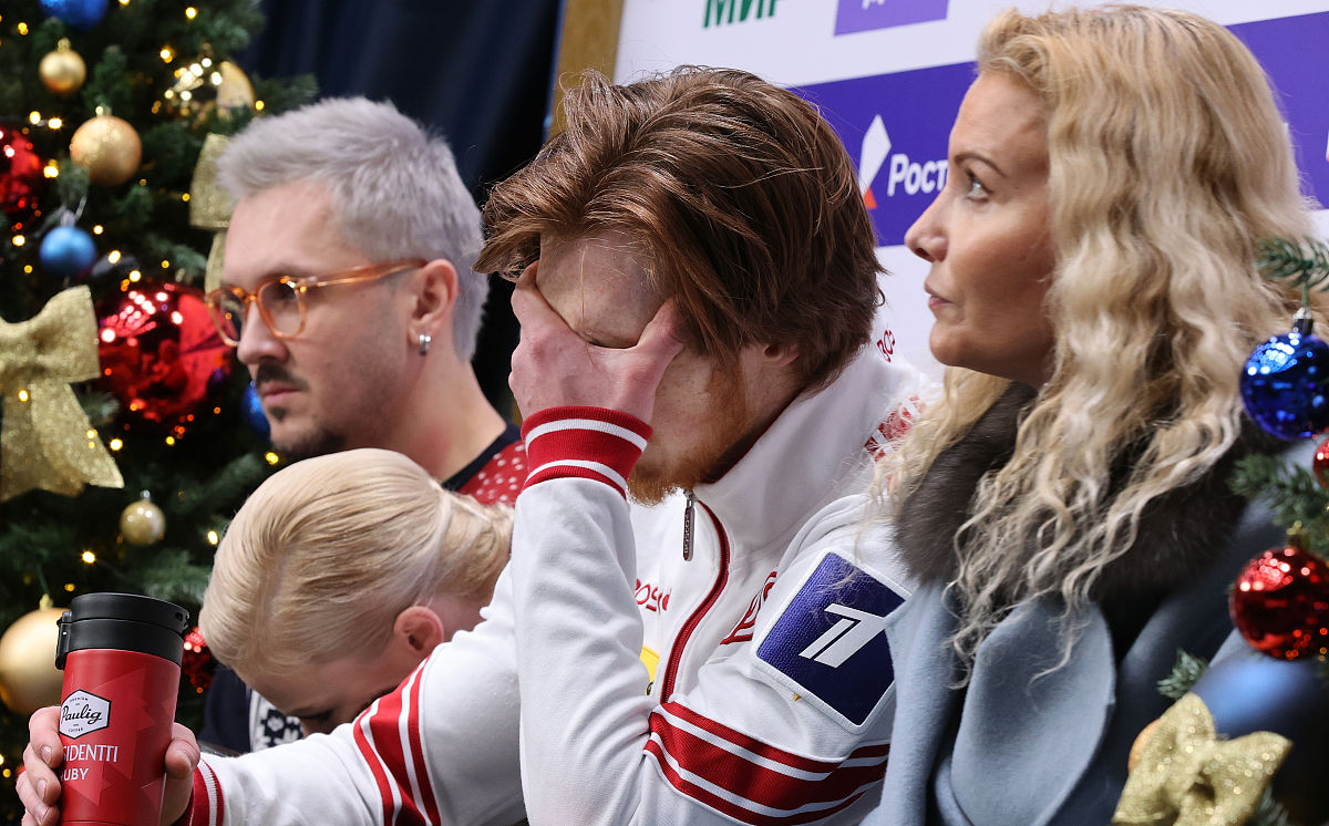 SQL创建学生表并添加数据：student 表结构和示例数据