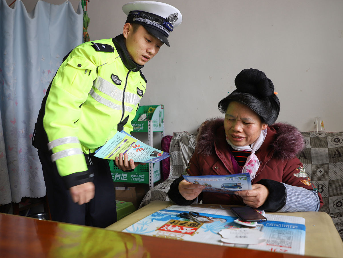 道路交通安全一周工作总结：宣传教育、执法巡逻、安全培训齐头并进