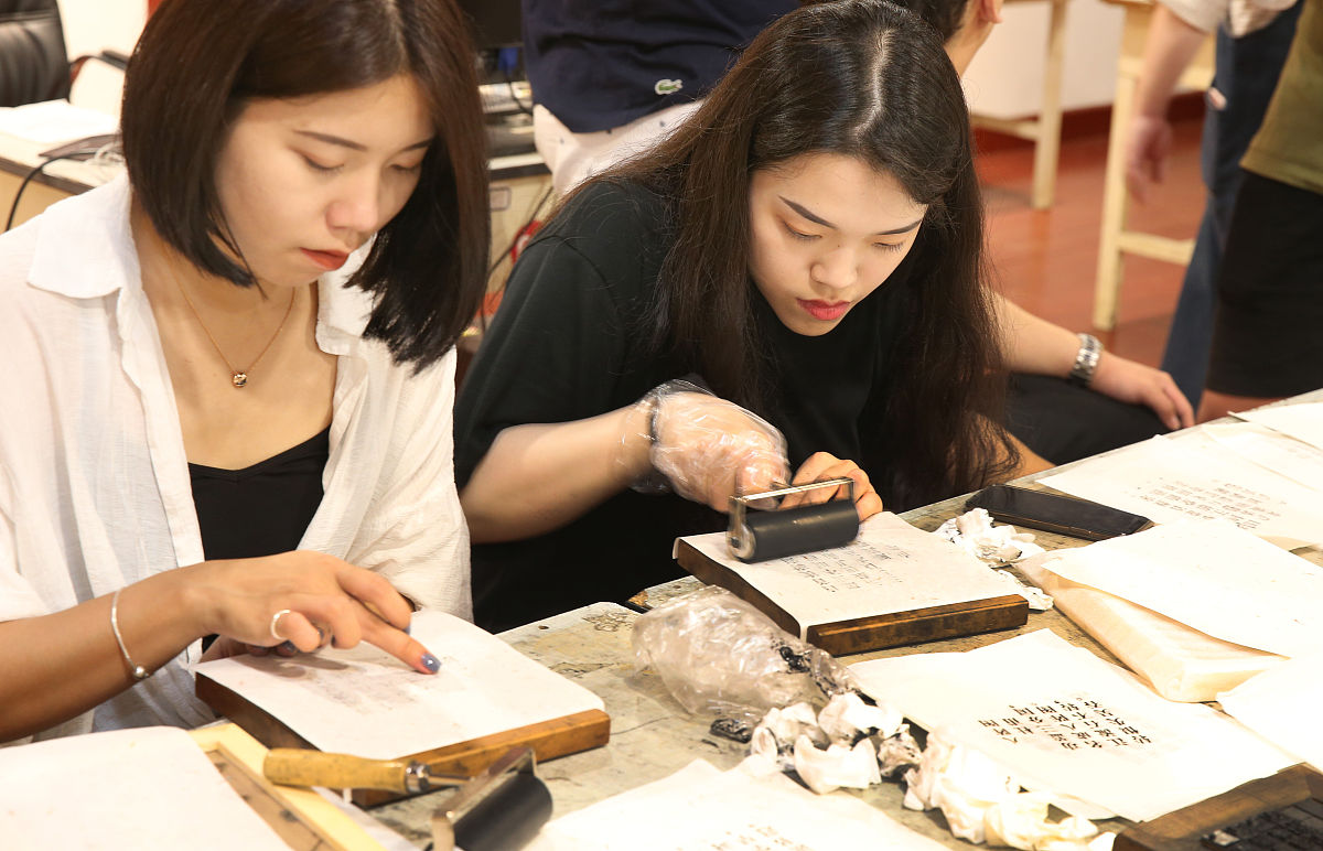 贵州省贵阳邮电学校老师带你了解顶岗实习和借岗实习哪个更好 贵州省贵阳邮电学校老师带你了解顶岗实习和借岗实习哪个更好