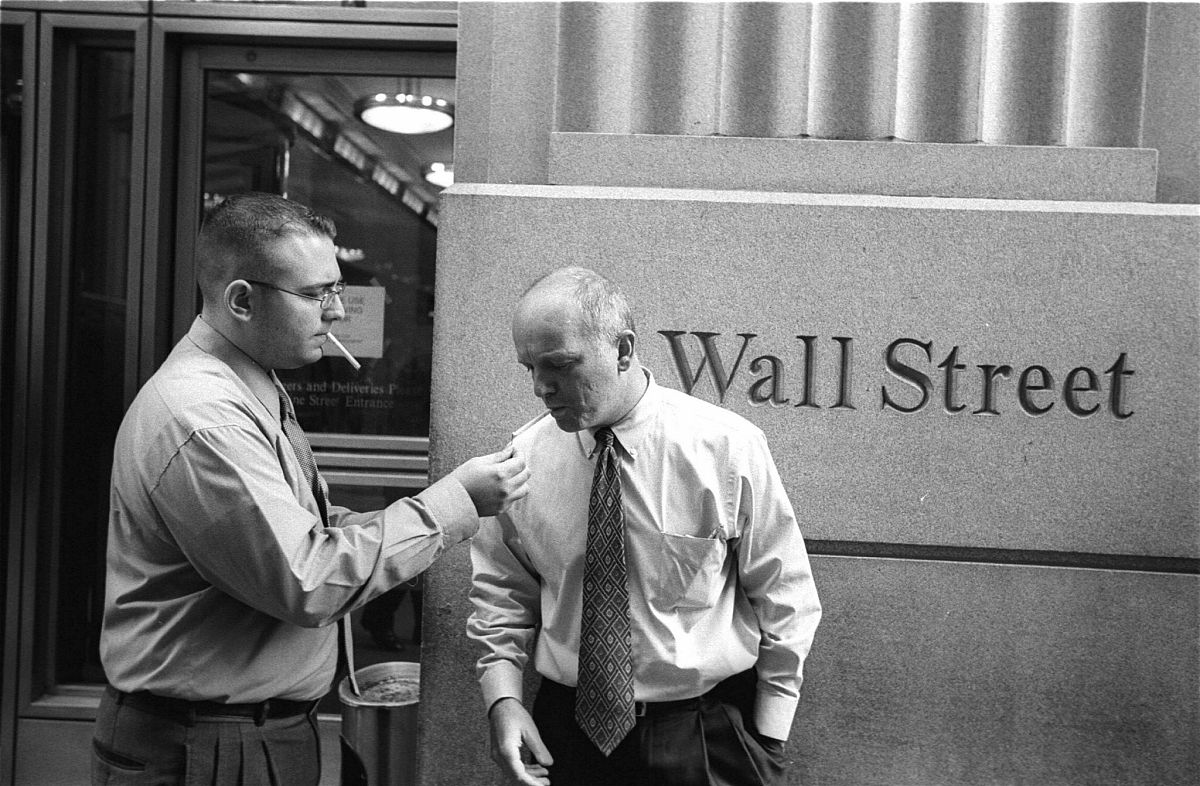 总统阿尔贝托·伊巴金宣布退休。但他的影响力继续影响着基金会的投资。在几周前的一次全体员工会议上Ibargüen 表示技术算法中的种族偏见被夸大了。