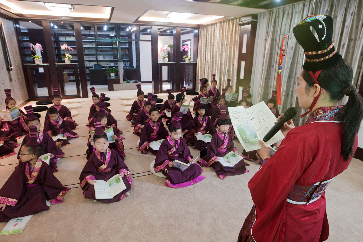 (杭州媒体请勿下载使用)2011年9月6日,杭州拱宸桥小学"明仁书院",老师