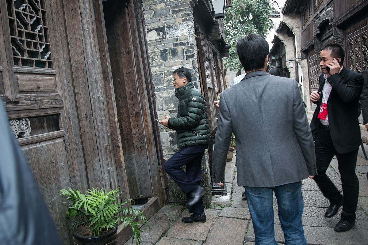 2014年11月19日11:59,马云并没有回住宿的酒店,而是直接旁边一家民宿,