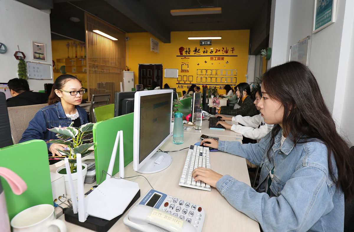 成都电商学校专业：2021年热门专业及学习内容