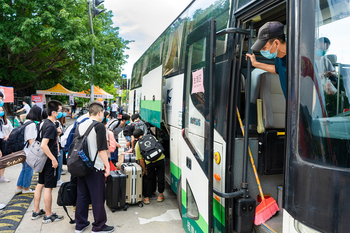 福州财务会计学校2022年招生简章 - 报考条件及就业前景