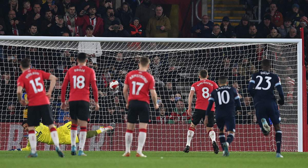 利兹联对水晶宫历史战绩