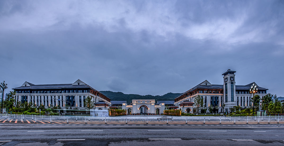 宜宾学院五年制大专什么专业好